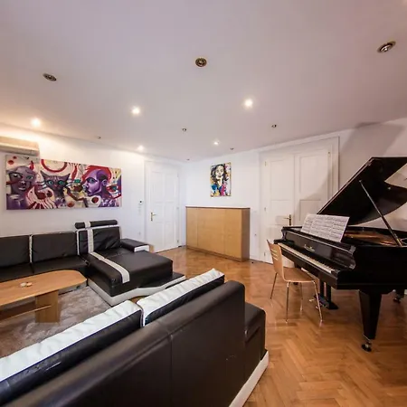 Apartmán Luxury In The Center Of With Parking Lublaň